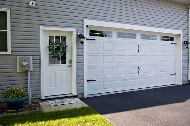 24/7 Emergency Garage Door Panel Replacement experts in Goodwell, OK